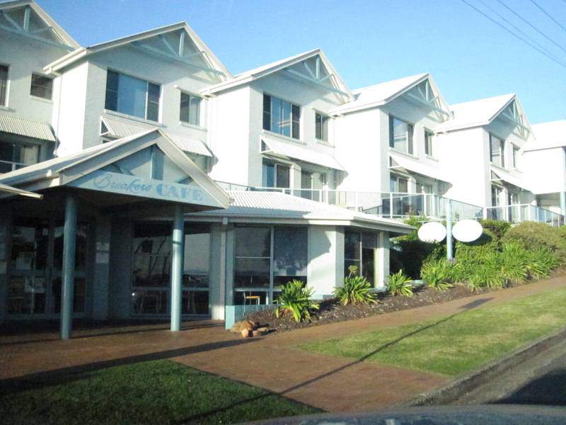 self contained,mollymook,apartments,accommodation,luxury,golf,mollymook beach
